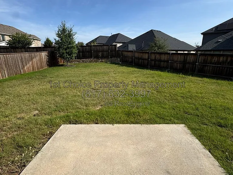 225 Lemley Dr — Photo 11