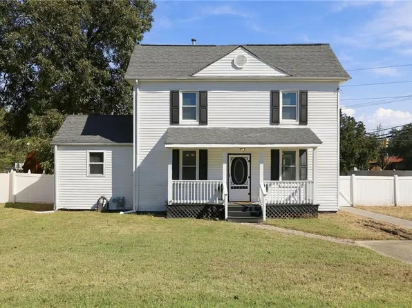 2 Nicole Ct, Hampton, VA 23669