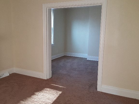 4th image of 86 Craighead St