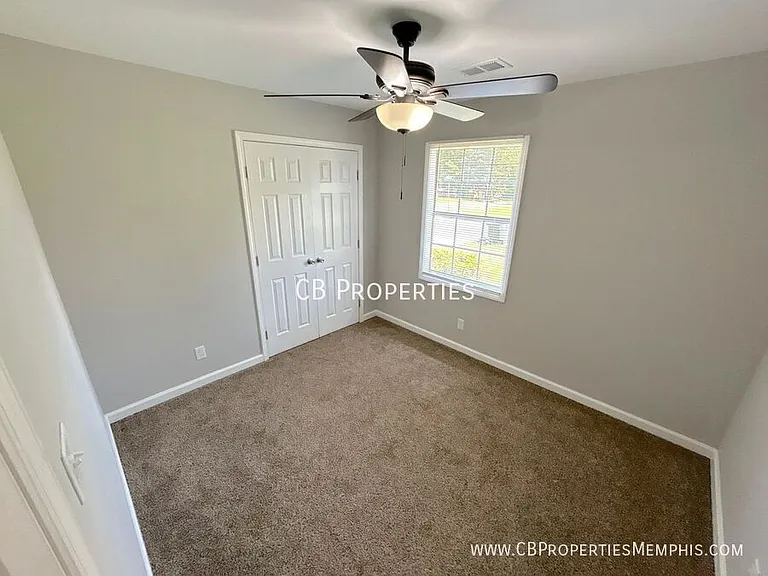 3825 Glenburee St — Photo 3