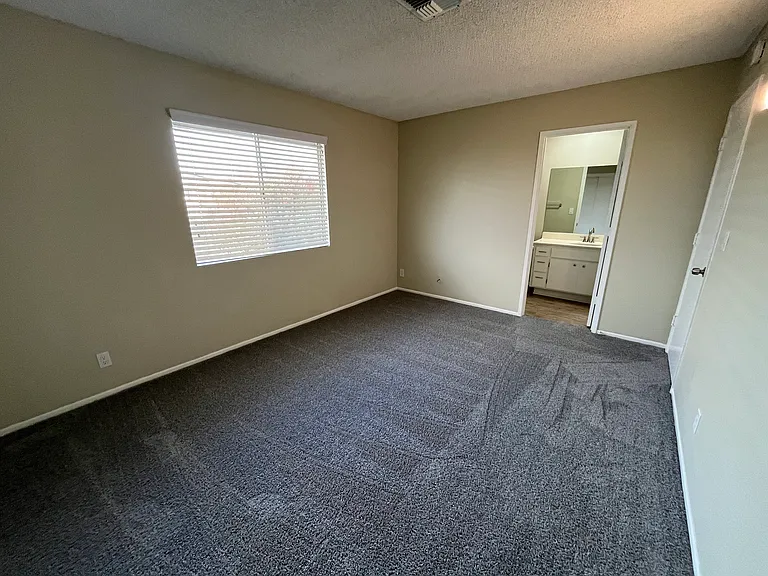 57748 Ivanhoe Dr — Photo 6