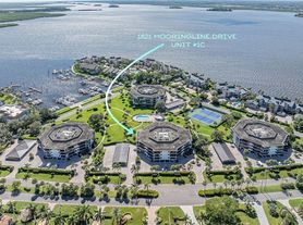 1821 Mooringline Dr, Vero Beach, FL