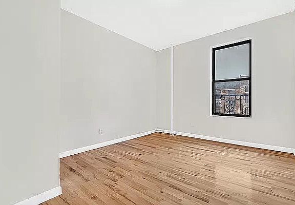 4th image of 530 W 143rd St #42
