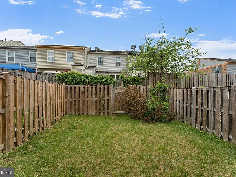 2753 Bixby Rd — Photo 19