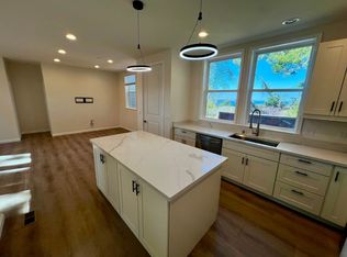 305 Bishop Ave #1/2, Pacific Grove, CA 93950