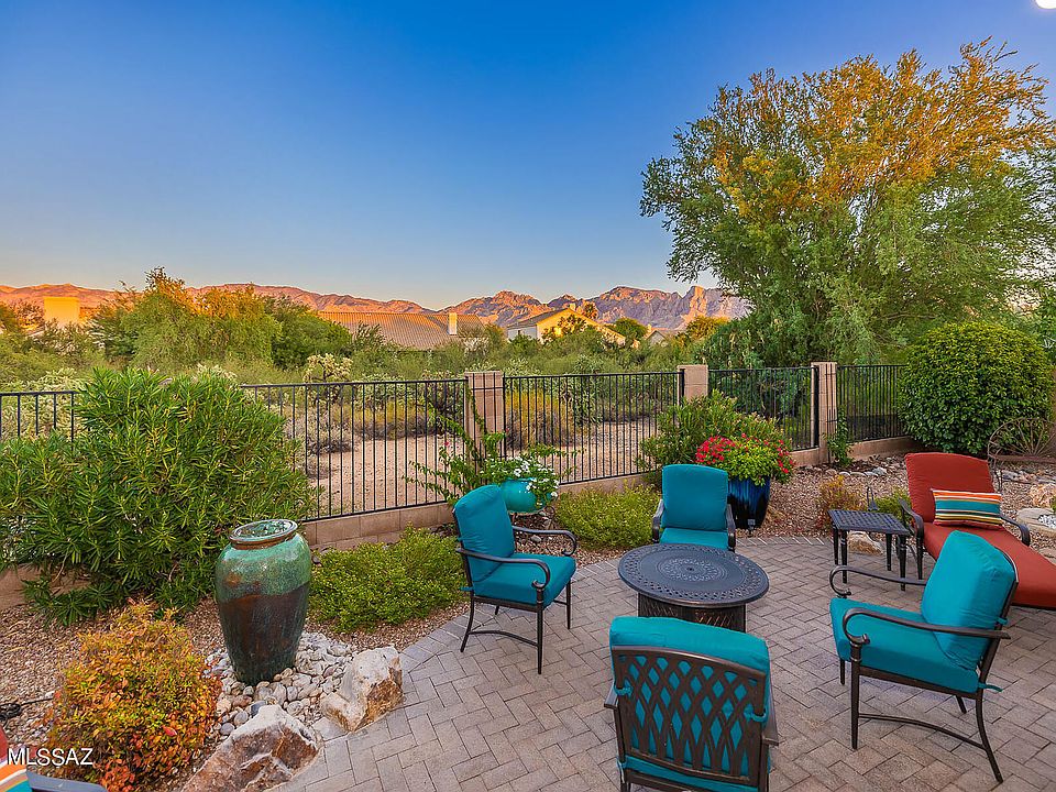 1st image of 371 W Sacaton Canyon Dr