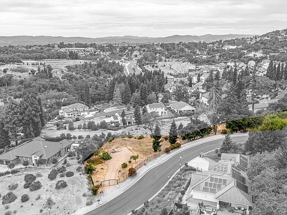 4th image of 3600 Crown Hill Drive