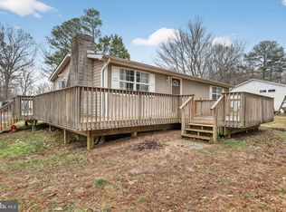 26445 Peninsular Dr, Hollywood, MD 20636