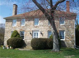 113 Oswegatchie Hills Rd, Niantic, CT 06357