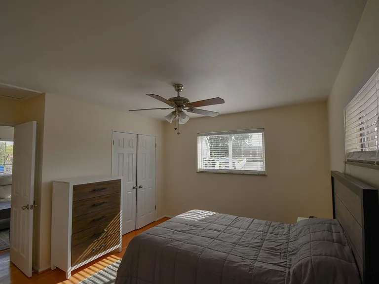 751 Chamberlain Pl — Photo 7