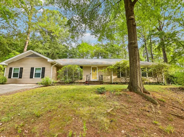 1421 Elberon Pl, Raleigh, NC 27609