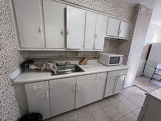 5th image of 10505 63rd Dr Floor 2