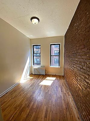 5th image of 220 E 29th St #4F26