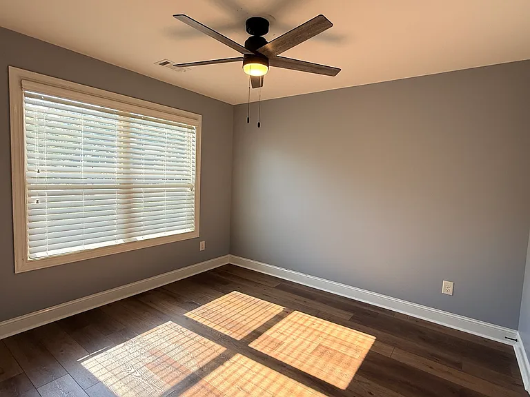 338 Brookstone Dr — Photo 17