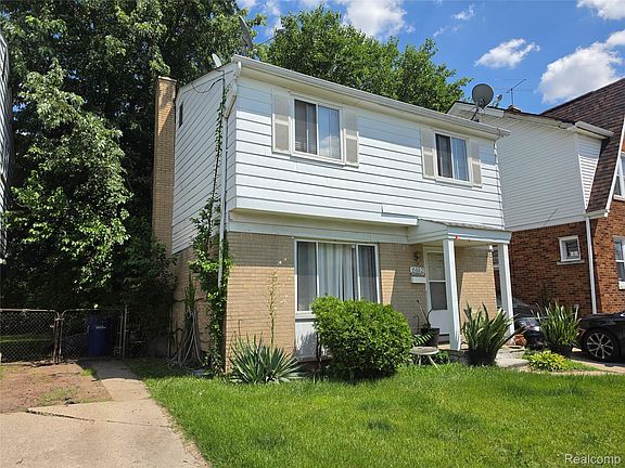 3rd image of 15882 Ilene St