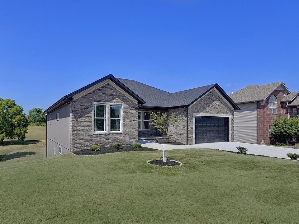 2nd image of 412 Spring Meadow Dr