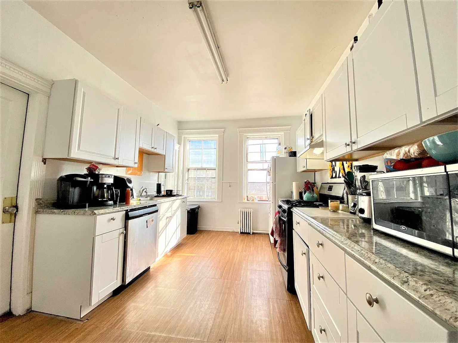 5 bed, $6,500 — Photo 2