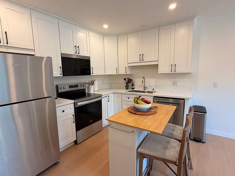 5061 Haskell Ave #GUESTHOUSE — Photo 7