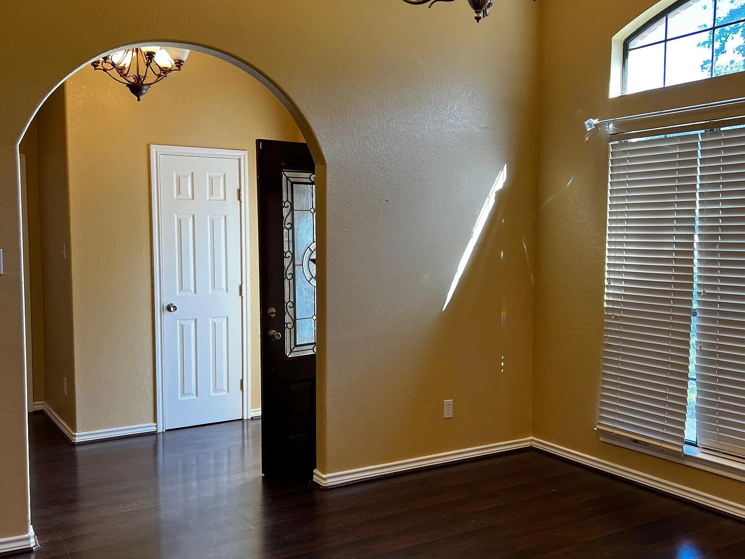 8423 Timber Belt — Photo 2