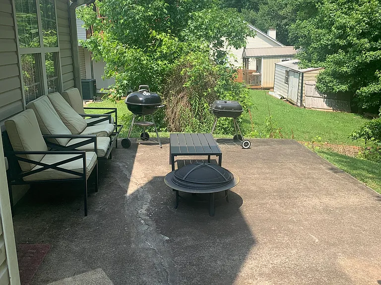 180 Pebble Brooke Ct #B — Photo 7