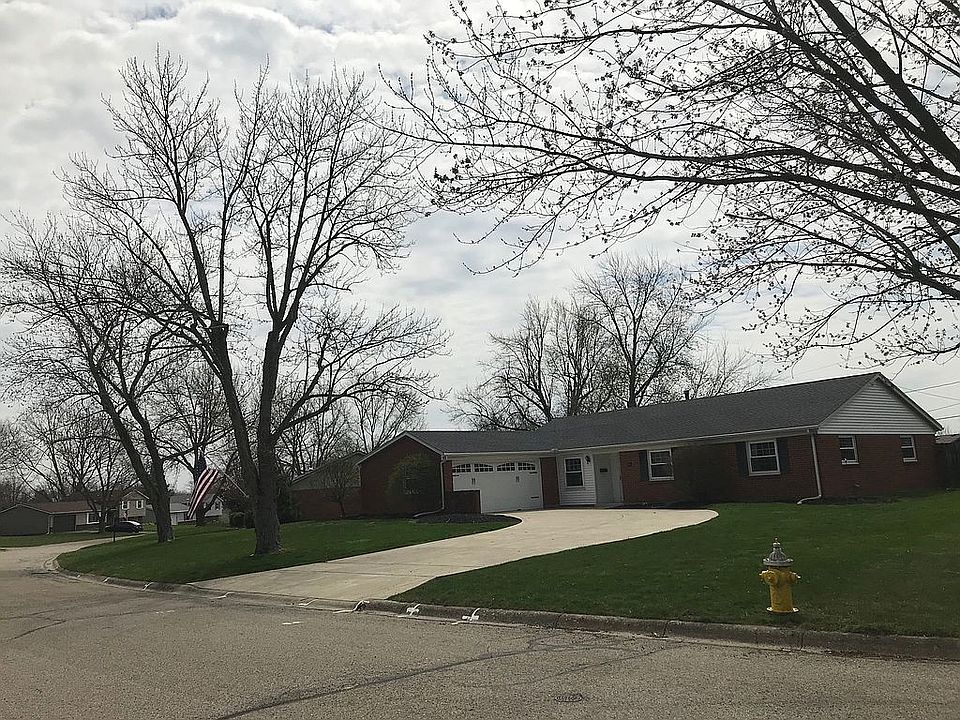 1st image of 144 Laura Ave