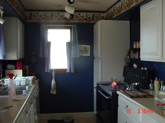 3rd image of 2110 Bellaire Ct