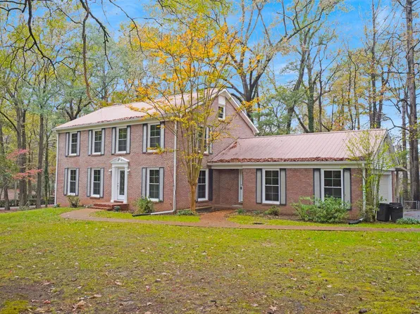 1108 S Pearl St, Iuka, MS 38852