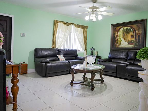 4th image of 3335 10th Avenue N