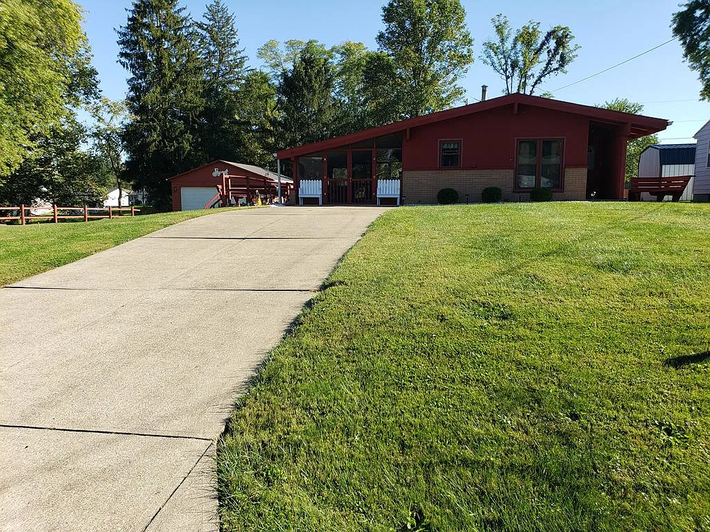 538 Johnson Rd photo 1