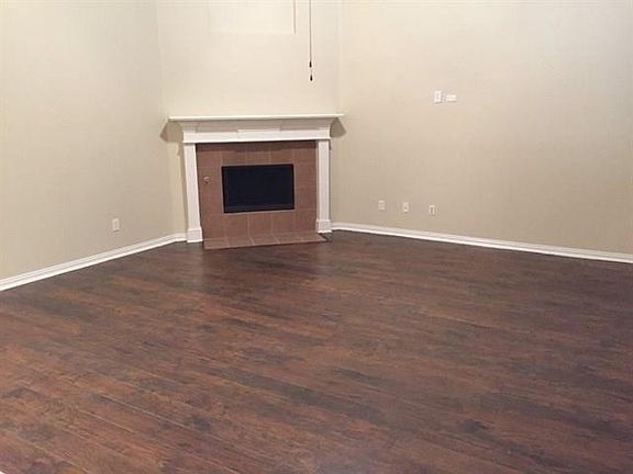 2nd image of 2743 Ponce De Leon Grand