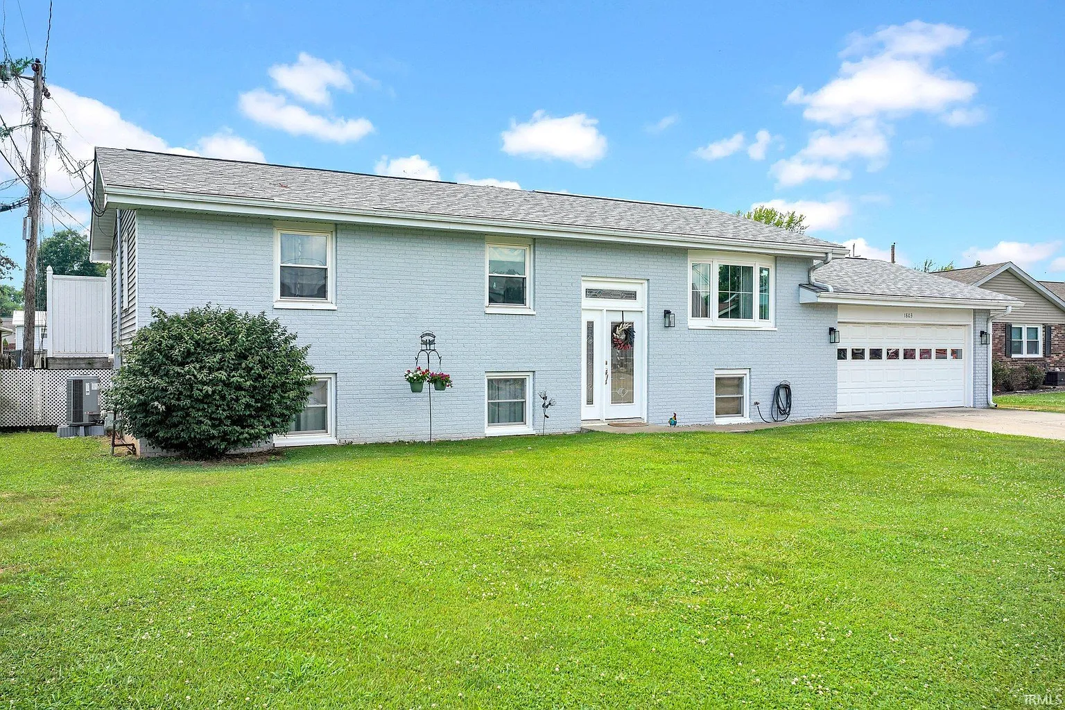 1803 Linwood Dr photo 1