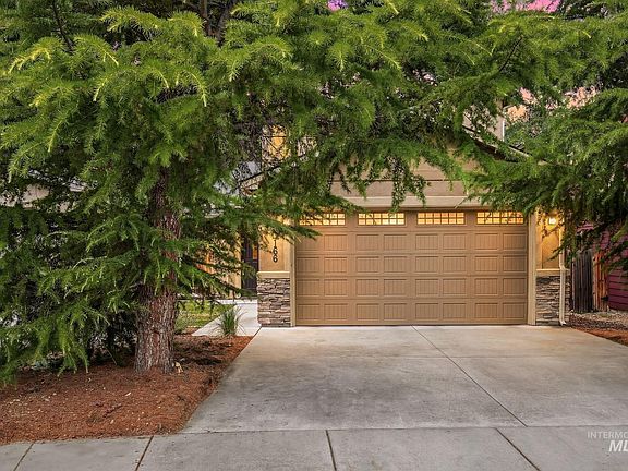 2nd image of 2166 S Myers Pl