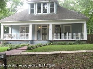 204 S Randolph St, Holly Springs, MS 38635
