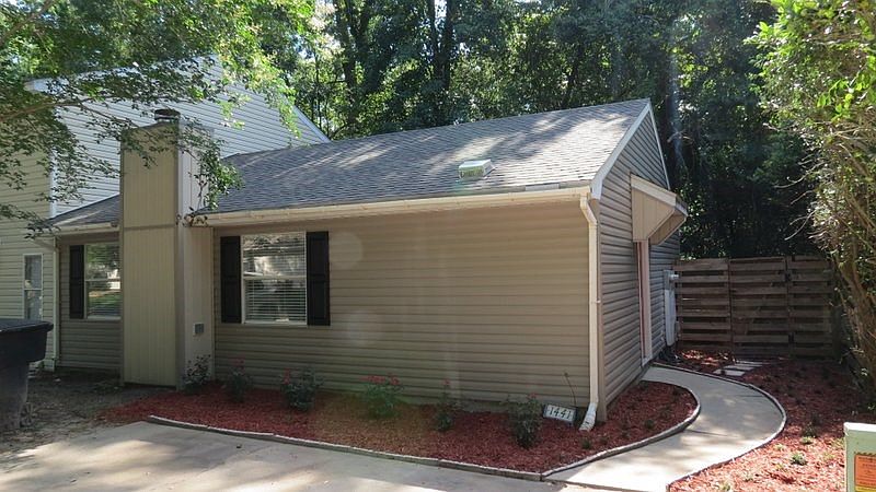 1st image of 1441 Live Oak Dr