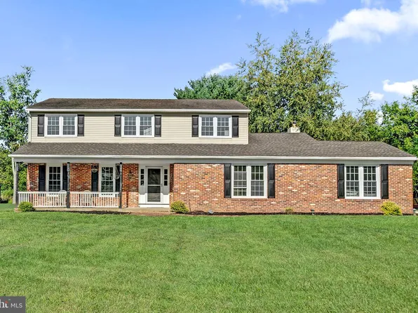 1575 Reed Rd, Pennington, NJ 08534