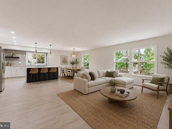 2nd image of 7107 Sontag Way