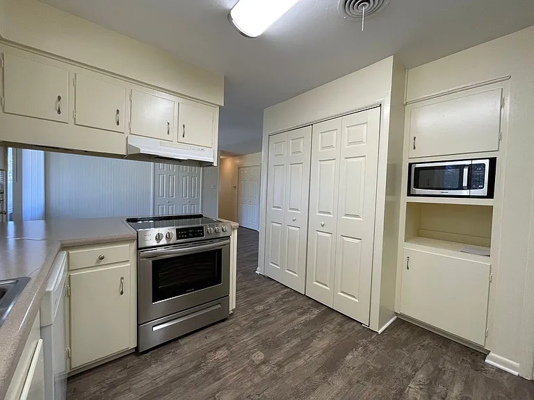 4616 Fawn Dr — Photo 8