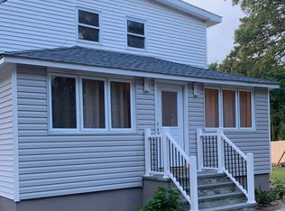 138 Lynbrook Dr, Mastic Beach, NY 11951