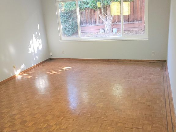 4th image of 4758 Jarvis Ave
