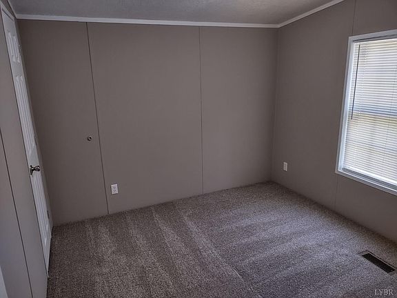3rd image of 2544 Sandy Creek Rd