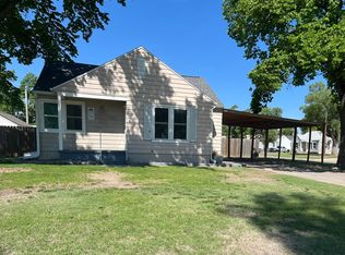 1223 Jackson St, Great Bend, KS 67530