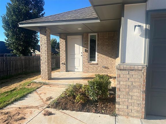2nd image of 20631 Brush Creek Blvd