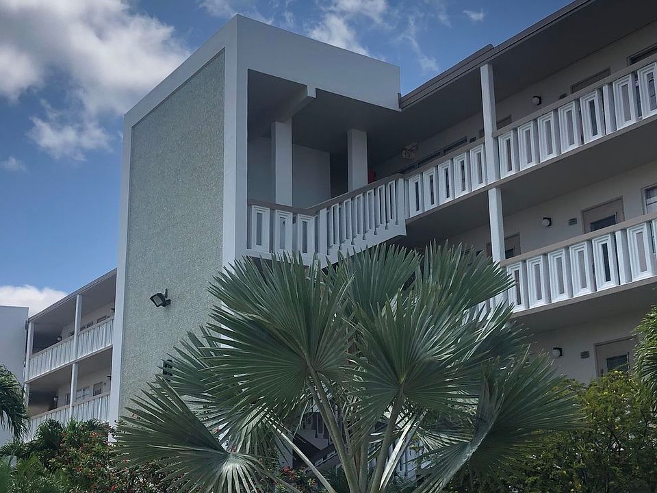 1st image of 236 Southampton B