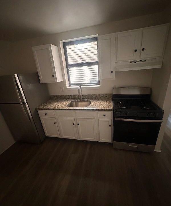 1st image of 16 Bergen Ave APT 4