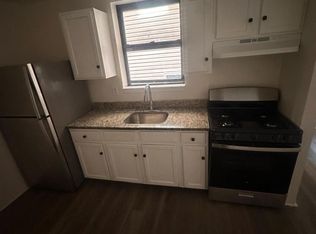 16 Bergen Ave APT 4, Jersey City, NJ 07305