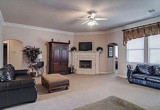 5th image of 2473 Newark Cir