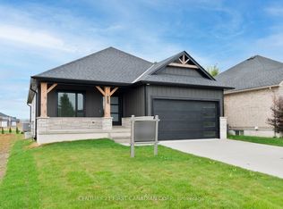 21 Hamilton St, North Middlesex, ON N0M1G0