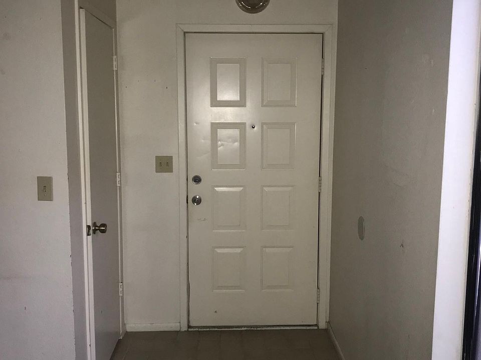 1st image of 17240 N 16th Pl Unit 5