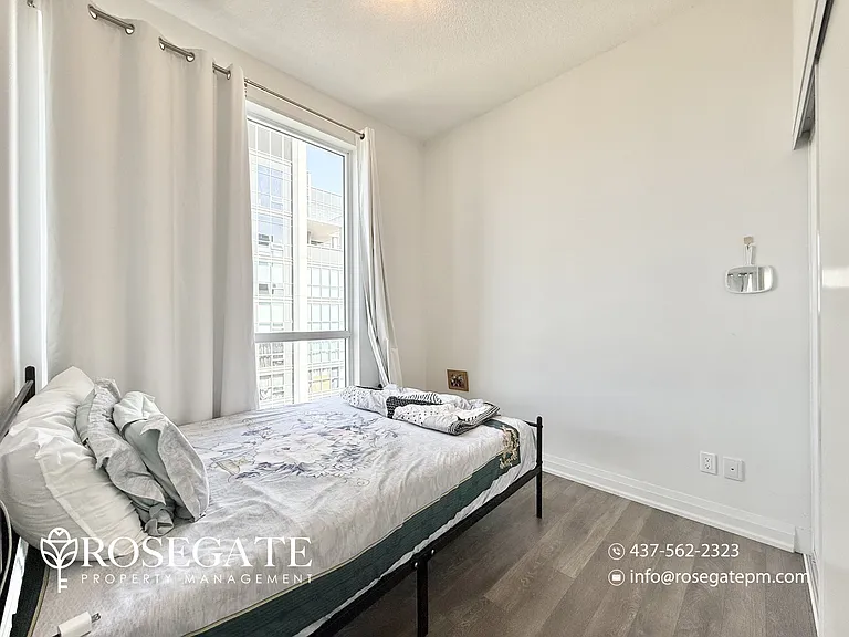 20 Meadowglen Pl #2609 — Photo 9