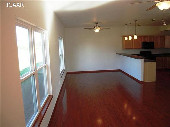 4th image of 310 Sage Ct